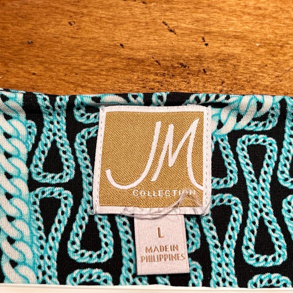 Two Dif. Women's Tops Sz Large Short Sleeve Pullover S1029-.01 - Picture 7 of 7